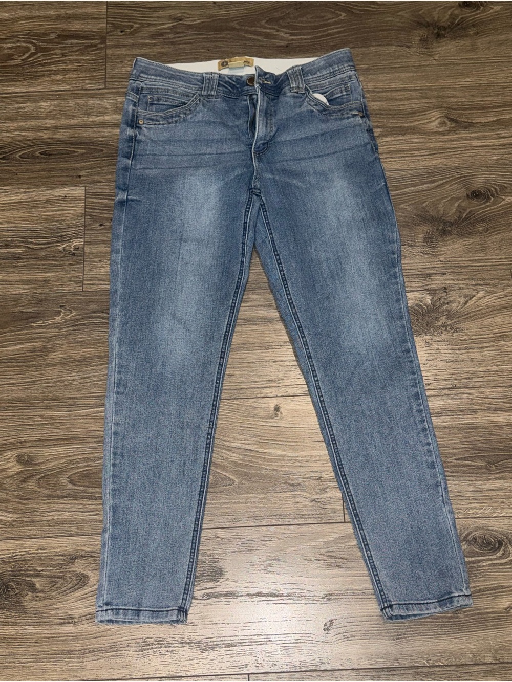 Democracy Women's Skinny Jeans in Medium Blue Wash